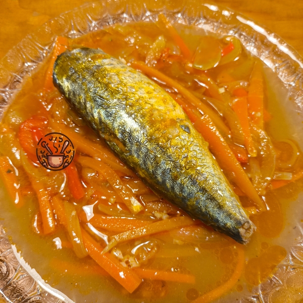 Caballa en Escabeche de Verduras